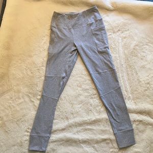 Gray leggings(included in leggings-bundle 4 free)